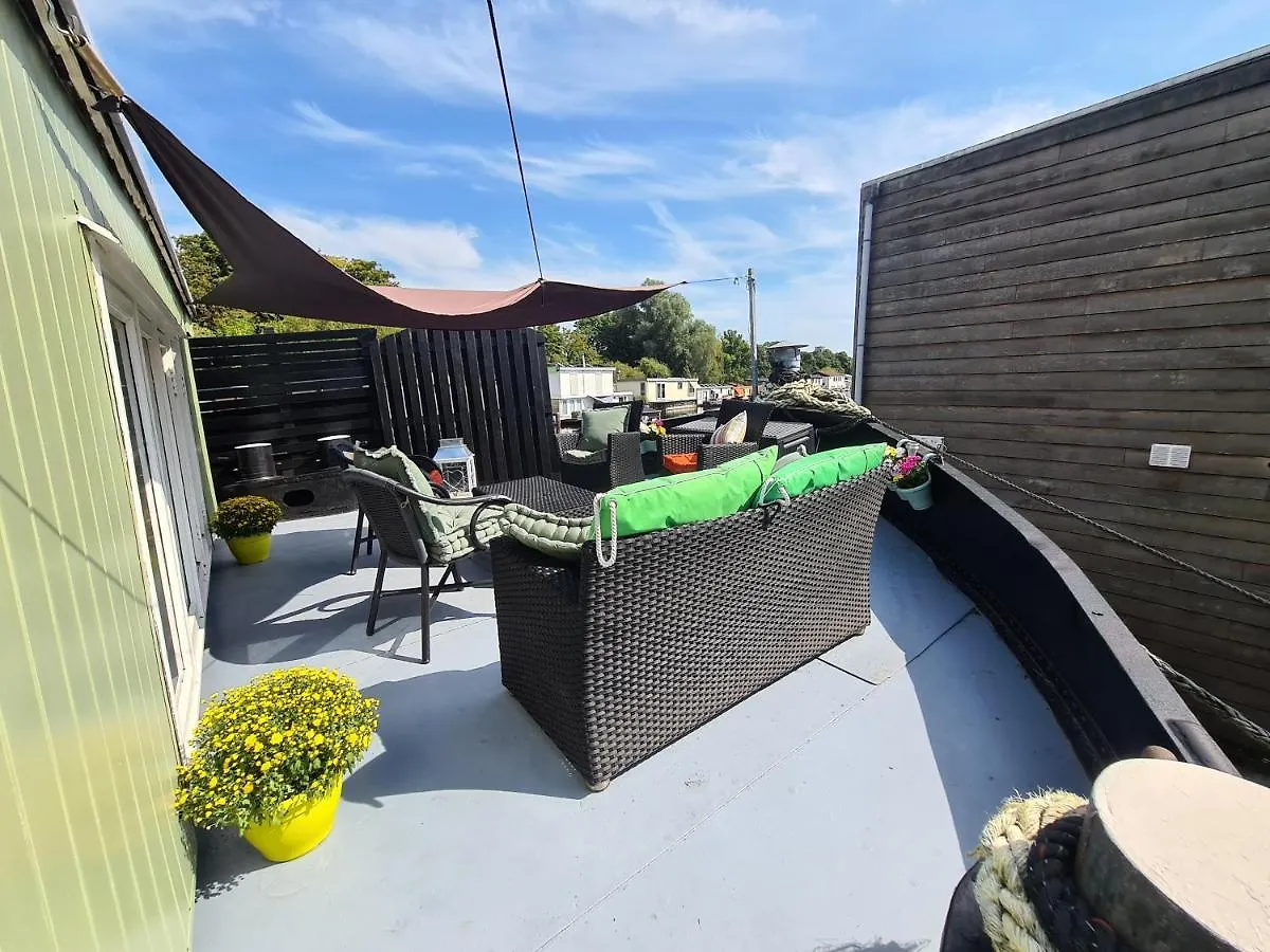 Guest house The Amsterdam House Boat With Jacuzzi & Sauna